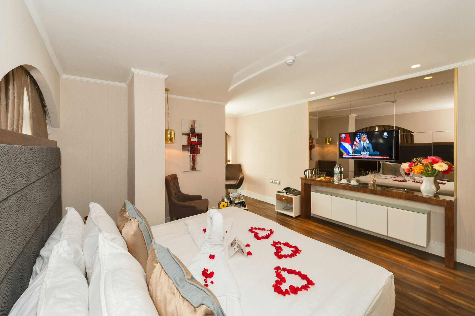 Darkmen Hotel Istanbul Bagian luar foto